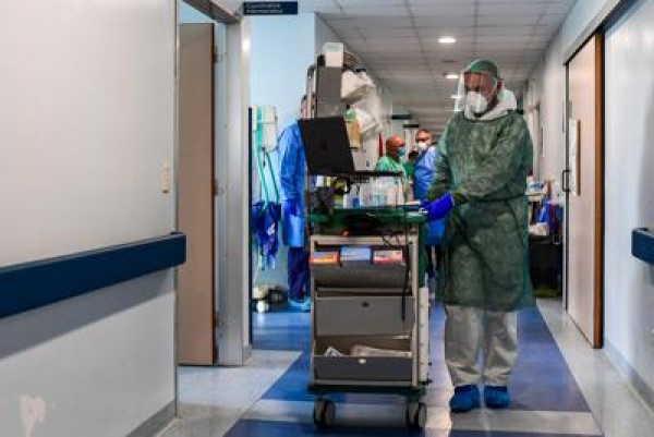 Coronavirus in Italia, altri 117 morti e contagi in aumento 50.966 i malati, 1.976 meno di ieri
