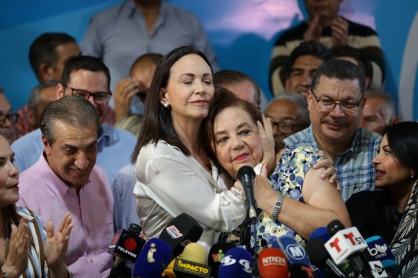 Maria Corina Machado leader dell&#039;opposizione venezuelana e Corina Yoris candidata alla presidenza dell&#039;oppozizione