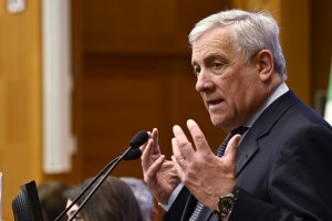 El ministro del Exterior italiano, Antonio Tajani