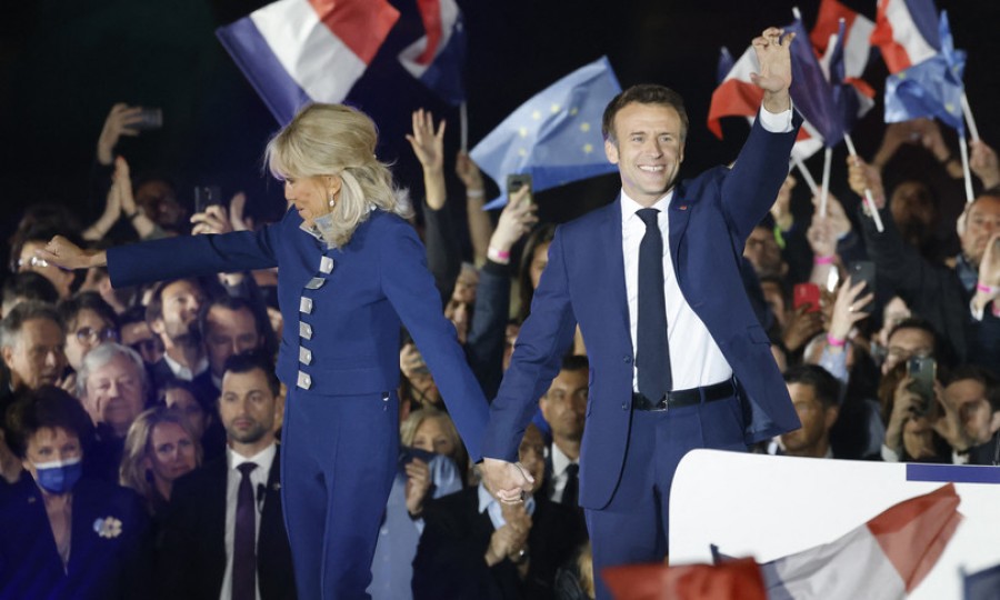 Macron rieletto presidente: &quot;Sono tempi tragici, la Francia deve farsi sentire&quot;