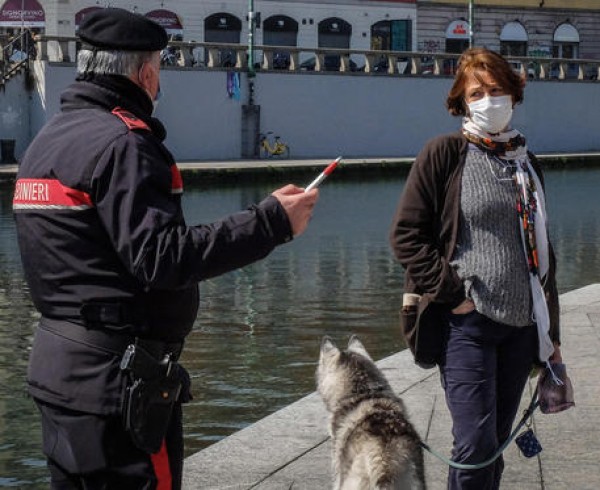 Coronavirus: in Lombardia in giro con le mascherine. Anche la Toscana annuncia l&#039;ordinanza