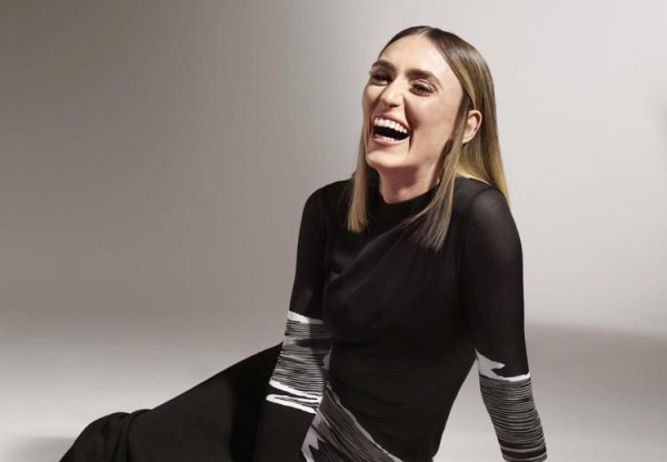 Sanremo 2023, Mara Sattei: &quot;All&#039;Ariston contro la violenza, apro un capitolo nuovo&quot;