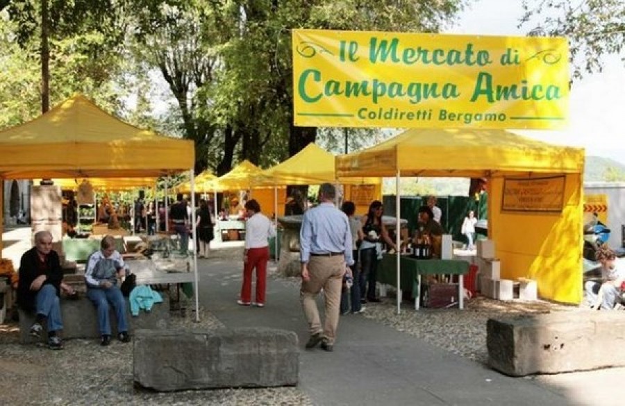 «Campagna Amica», il mercato dei tarantini Coldiretti promuove prodotti e produttori locali