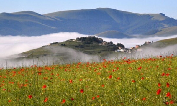 Settimana uggiosa ma stabile, maltempo nel weekend