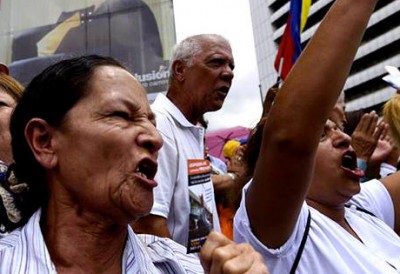 Maduro no paga pensión a venezolanos en el exterior