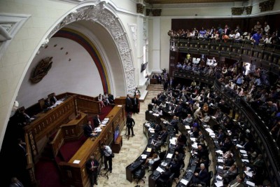 Parlamento venezolano enfrentará desafío del chavismo