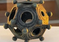 Il misterioso dodecaedro romano  Foto tratta da BBC News