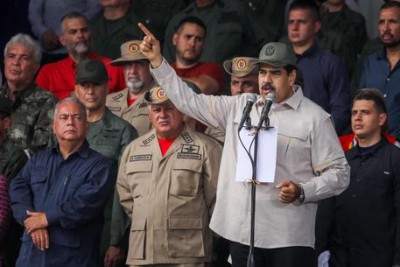 Maduro ai civili, unitevi a mie milizie e allunga le vacanze di Pasqua