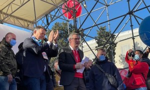 È il giorno dello sciopero di Cgil e Uil. I leader in piazza a Roma