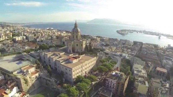 Messina dall&#039;alto con drone