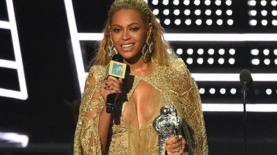 Beyoncé, coronada como la reina del Pop en los MTV Video Music Awards