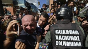 Venezuela, Guaidó presta giuramento come Presidente del Parlamento: ma cosa cambia?
