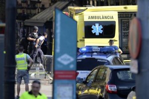 Attacco al cuore di Barcellona: è strage 13 morti 90 feriti. &quot;Rischio italiani coinvolti&quot;