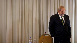 Scandalo Petrobras: l&#039;ex presidente Lula da Silva rinviato a giudizio per corruzione e riciglaggio