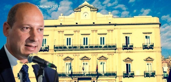 Taranto - Gianni Azzaro del Pd si lamenta del consiglio comunale mancato sui piani di zona