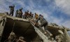 La resa di massa dei miliziani di Hamas &#039;immortalata&#039; sui social
