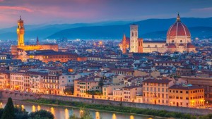 Florencia donde alberga muchas obras maestras del arte y la arquitectura renacentistas
