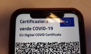 Fibrillazioni nel governo sul Green pass; verso Cdm domani