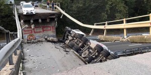 Sul cavalcavia crollato a Lecco, l’intervento della Regione Lombardia
