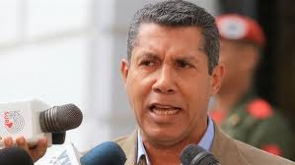 Falcón afirma que reunión de partidos fue para reconstruir una “nueva oposición”