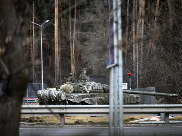 Russia sposta mezzi militari verso la Finlandia