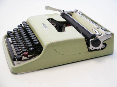 La legendaria máquina de escribir Lettera 22, lanzada por Olivetti en 1950