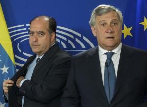 Presidente de Eurocámara Antonio Tajani (PPE) pedirá a Gobiernos europeos sanciones contra Maduro