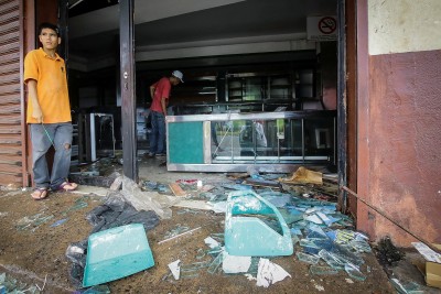 Panadería saqueada el 18 de diciembre de 2016 en Ciudad Bolívar (Foto internet)