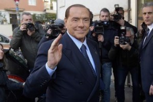 Berlusconi: &quot;No alla fiducia, staremo all&#039;opposizione&quot;  Centro Destra e Centro Sinistra all&#039;opposizione