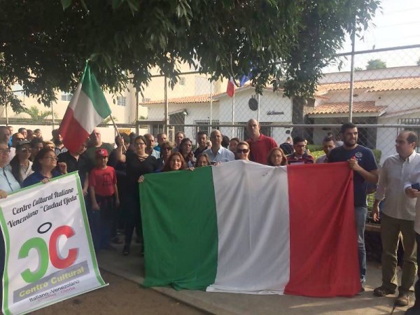 Comité De Italianos En El Exterior de Maracaibo entrega documento oficial a las autoridades del Gobierno Italiano en Venezuela exigiendo sus derechos