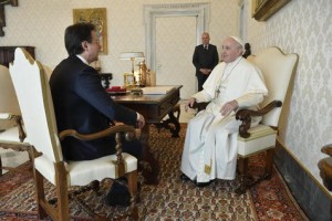 Papa Francisco recibió al premier italiano Giuseppe Conte