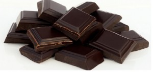 Ok per il cuore, previene il diabete, il cioccolato fondente nero fa bene alla salute