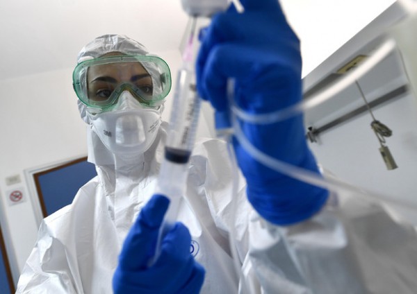 Coronavirus, otras 21 muertes en Italia y 182 casos nuevos. Los contagios están creciendo, 34,788 muertes en total.