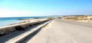 Taranto – Strada litoranea senza nome e doppio guadagno tra multe e notifiche, la denuncia della Lega