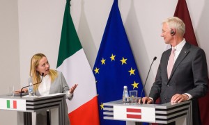 Meloni a Riga, incontro con il primo ministro lettone