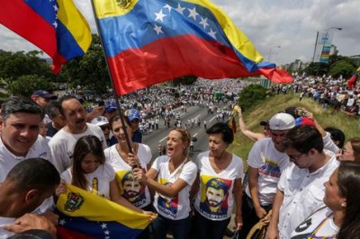 Diálogo es &quot;un capítulo cerrado&quot;, dice oposición y llama a protestas