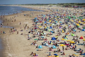 Fase 3:Emiliano,più controlli movida e spiagge libere