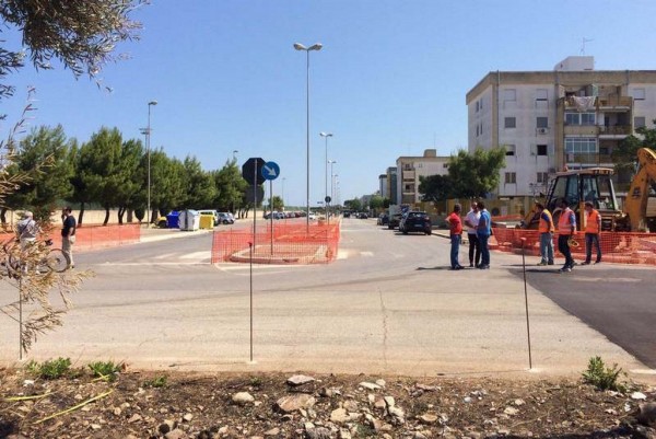 Bari - Sopralluogo sul cantiere della rotatoria di via Ancona a San Pio