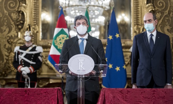 Consultazioni: Fico stringe i tempi, M5s alle 16, poi Pd, Iv e Leu. Zingaretti  Pd: &#039;Indichiamo solo Conte&#039;