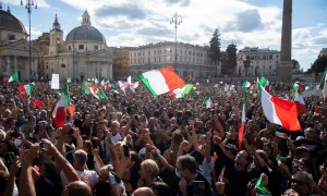 Manifestazione in piazza del Popolo a Roma 