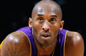 Morto Kobe Bryant in un incidente in elicottero. Tra le vittime anche la figlia della star Nba