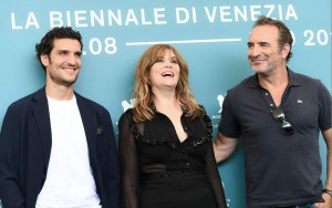Cannes a punto de detenerse, Venecia resiste