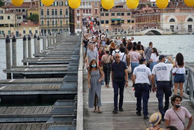 Medidas contra la invasión de turistas en Venecia