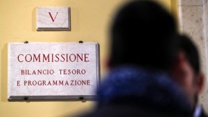 Manovra, la maratona notturna in commissione per l&#039;approvazione in Senato