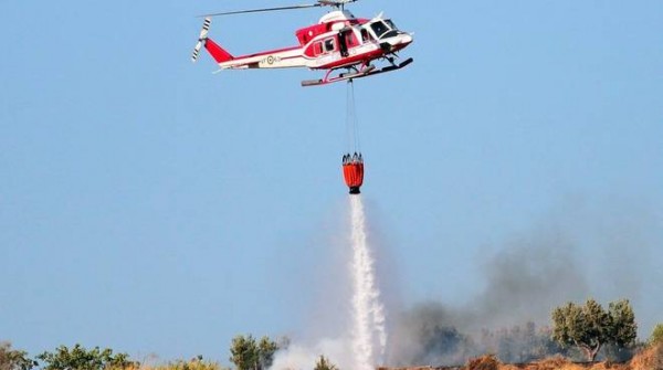 Roma due incendi a Cinecittà e Magliana: fiamme vinte con l&#039;elicottero