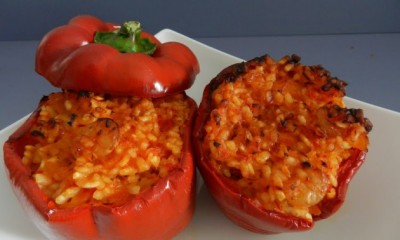 Pimientos rellenos de arroz, bacalao y gambas