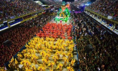 La samba se apodera del Carnaval de Río de Janeiro