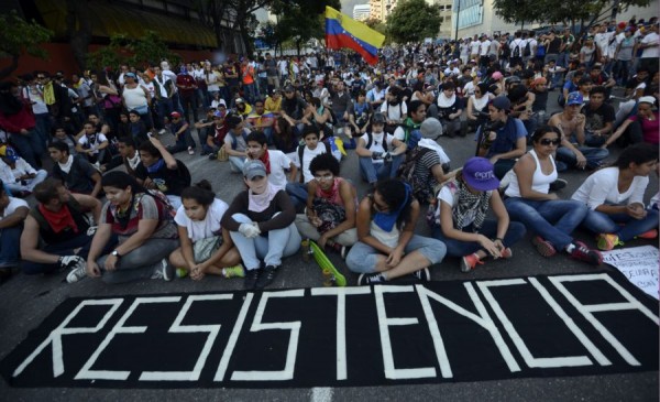 Venezuela: referendum quest&#039;anno improbabile, opposizione protesta