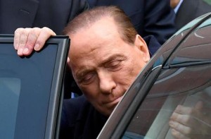 Coronavirus: Berlusconi ricoverato a Milano. Riscontrata precoce polmonite bilaterale
