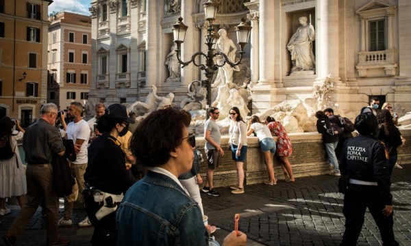 Coronavirus en Italia, 2.499 casos nuevos con registros de hisopos